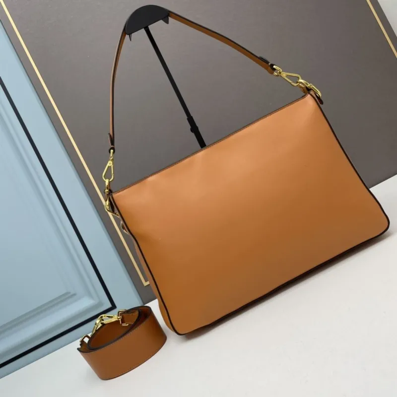 Alternative view of Fendi Top Handle Bags-442