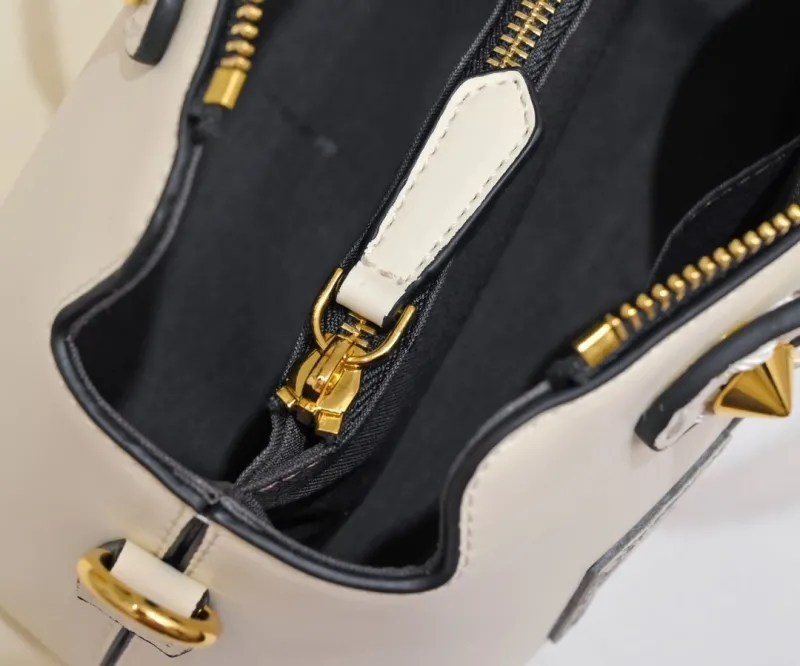 Fendi Roma White Top Handle Crossbody Bag - Image 6