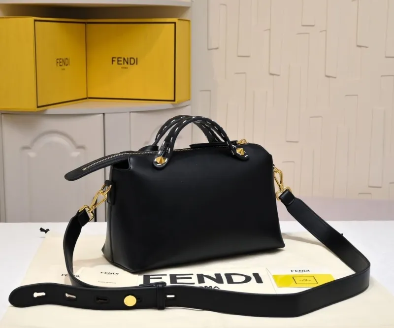 Fendi Roma Black Leather Top Handle Crossbody Bag - Image 3