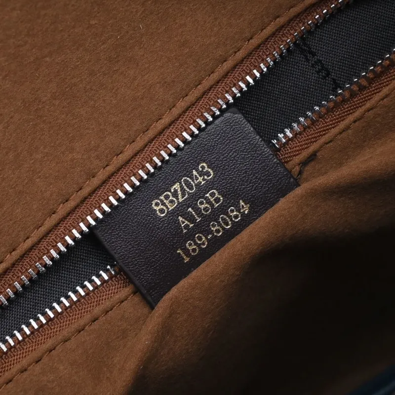 Fendi Blue Leather Shoulder Bag - Image 8