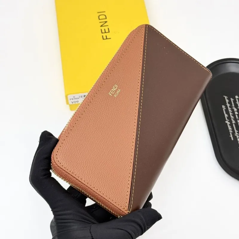 Fendi Wallets - Image 3