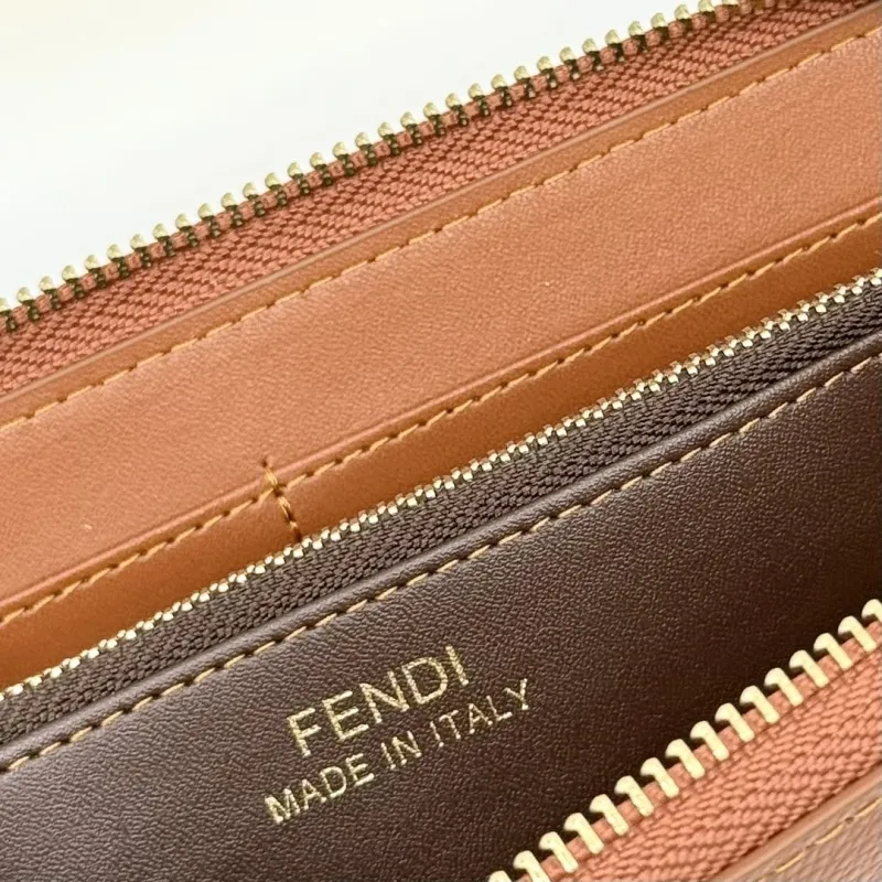 Fendi Wallets - Image 9
