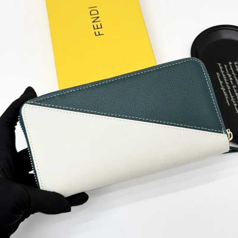 Fendi Wallets - Image 4