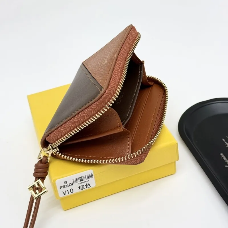 Fendi Wallets - Image 9