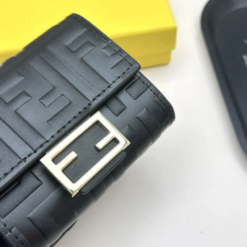 Fendi Black Leather Compact Wallet - Image 6