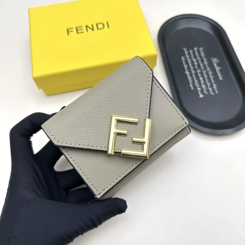 Fendi Gray Leather Trifold Wallet - Image 4