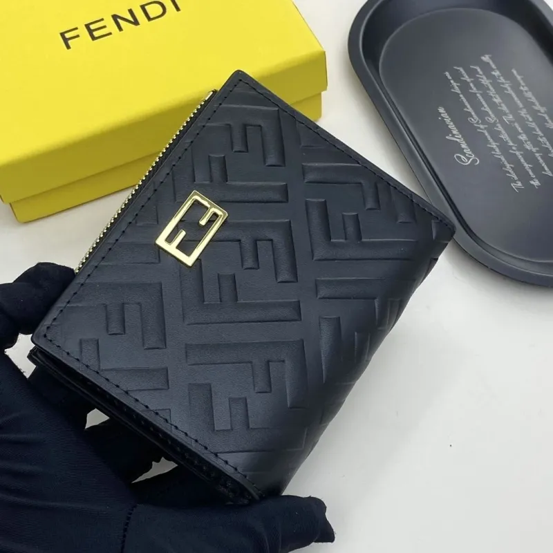Fendi Black Leather Bifold Wallet - Image 3