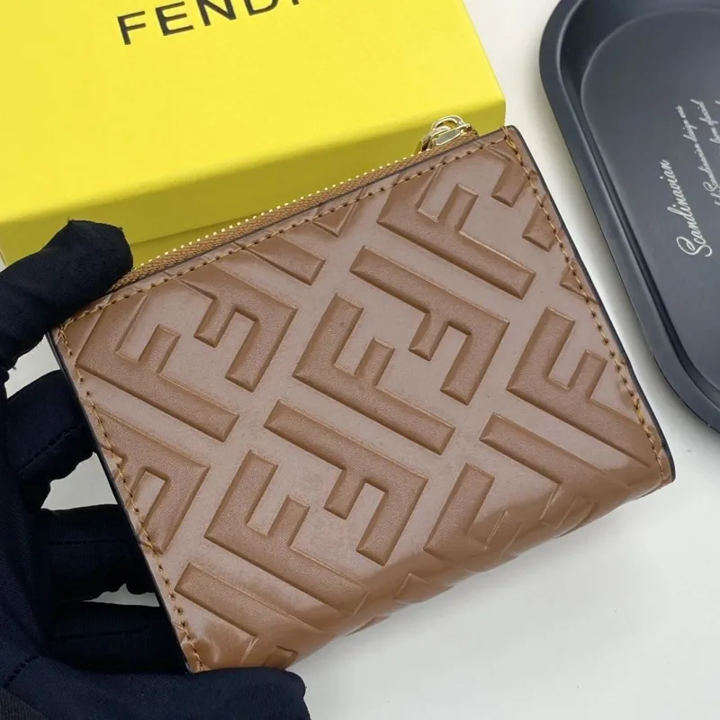 Fendi Brown Leather Bifold Wallet - Image 4