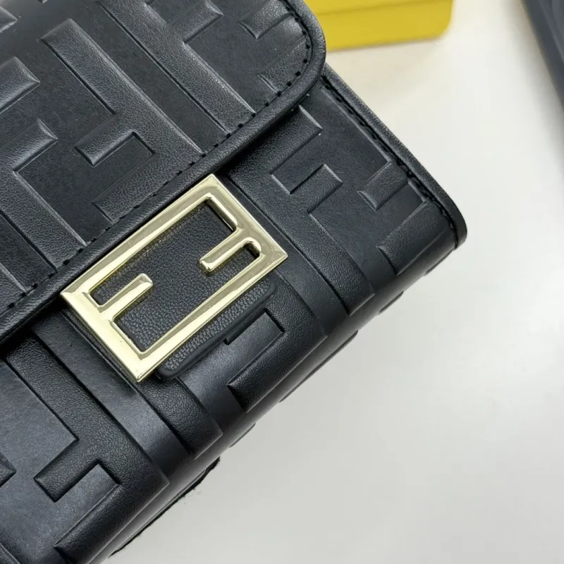 Fendi Black Leather Compact Wallet - Image 4