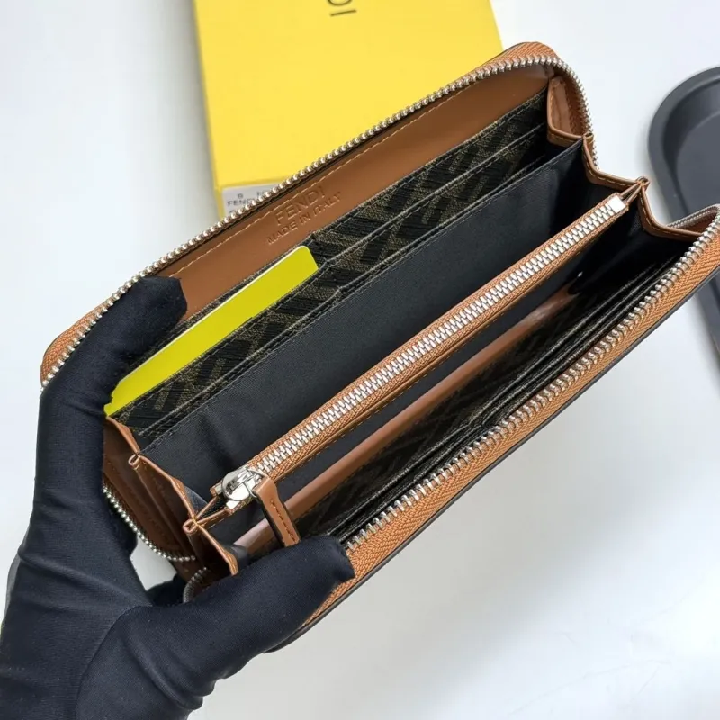 Fendi Wallets - Image 7