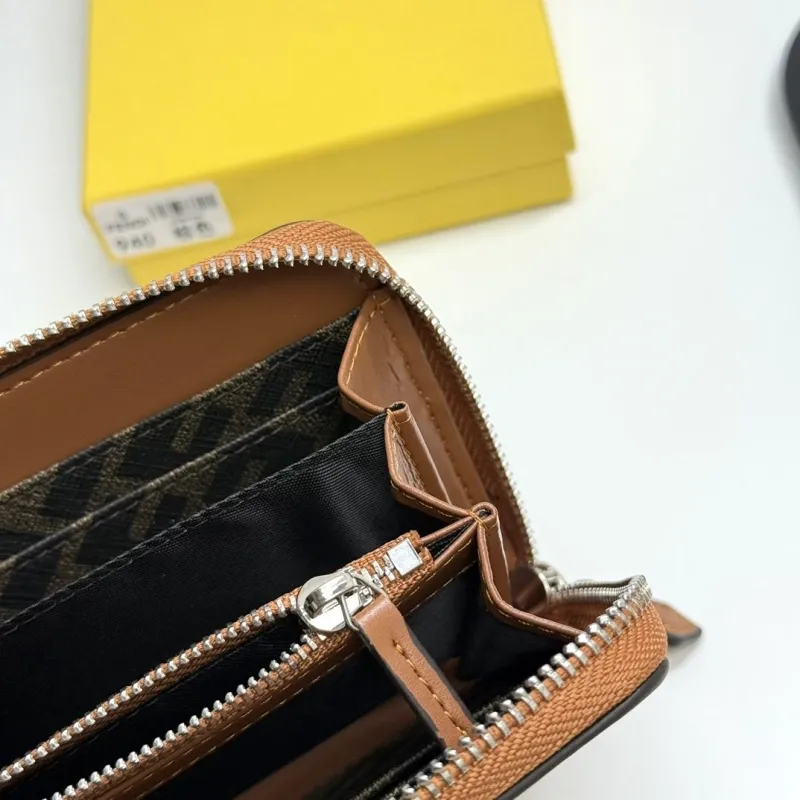 Fendi Wallets - Image 9