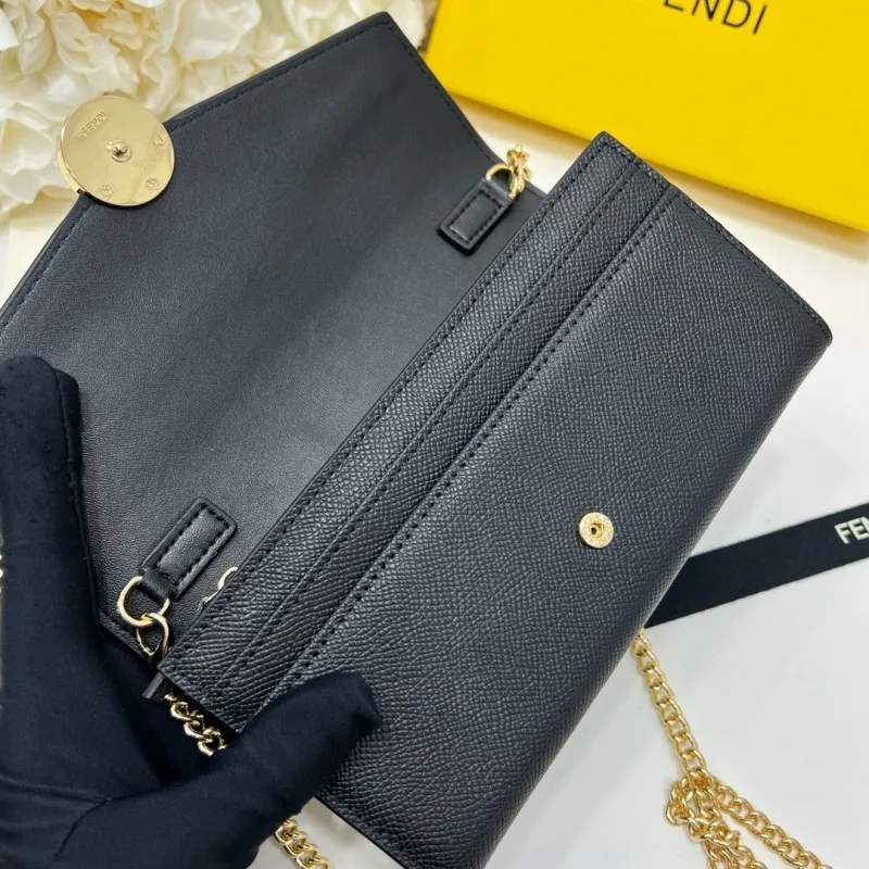 Fendi Black Leather Wallet On Chain - Image 5