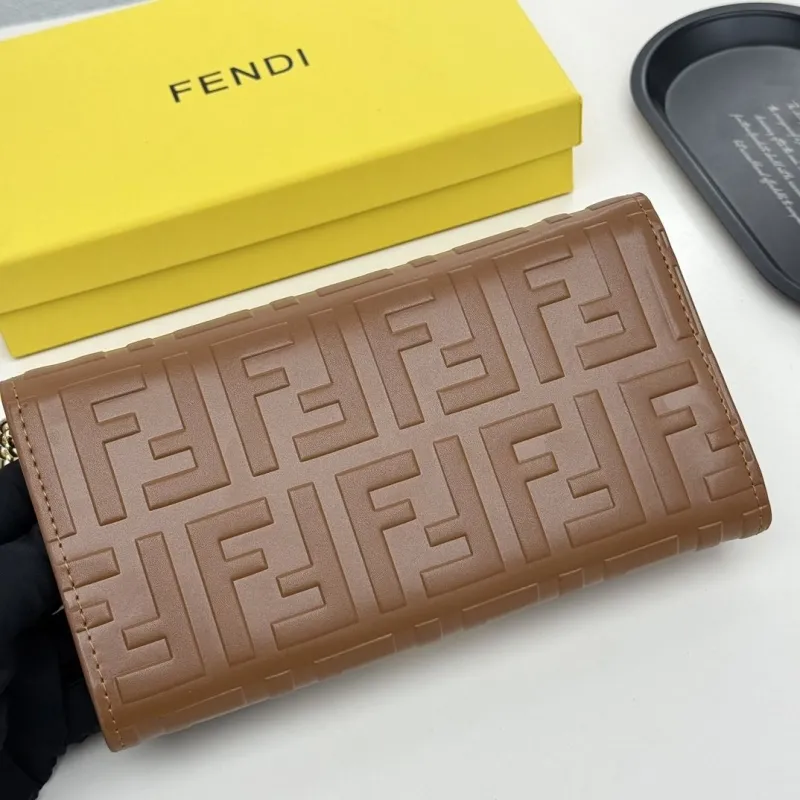 Fendi Brown Leather Chain Wallet - Image 4
