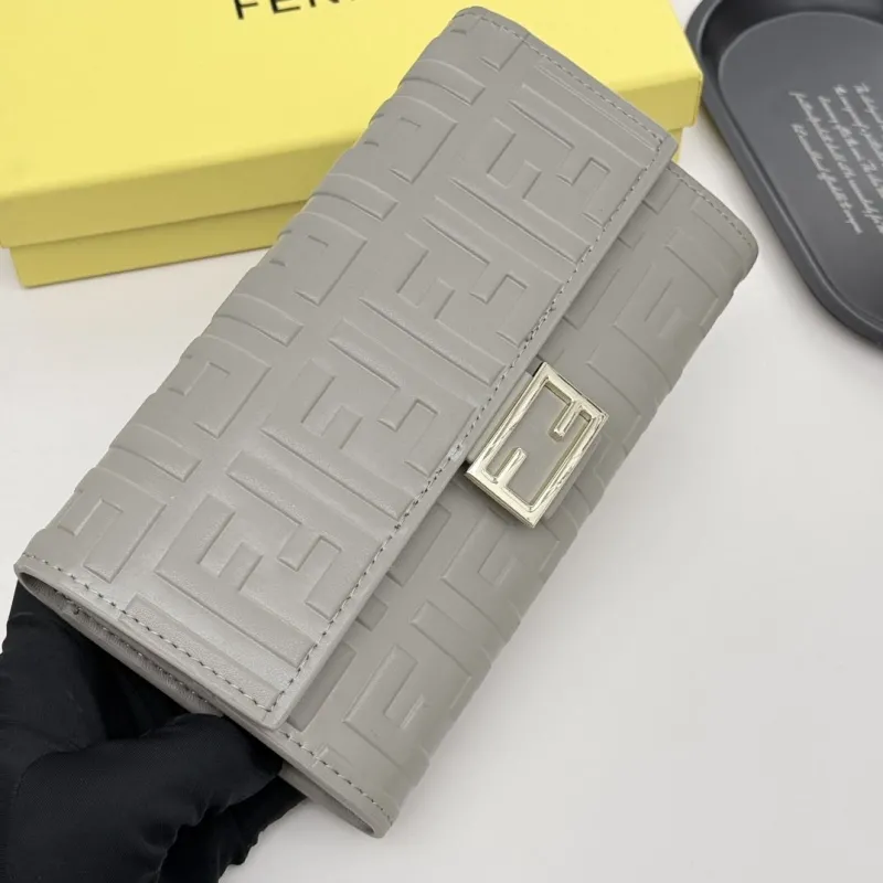 Fendi Gray Leather Long Wallet - Image 3