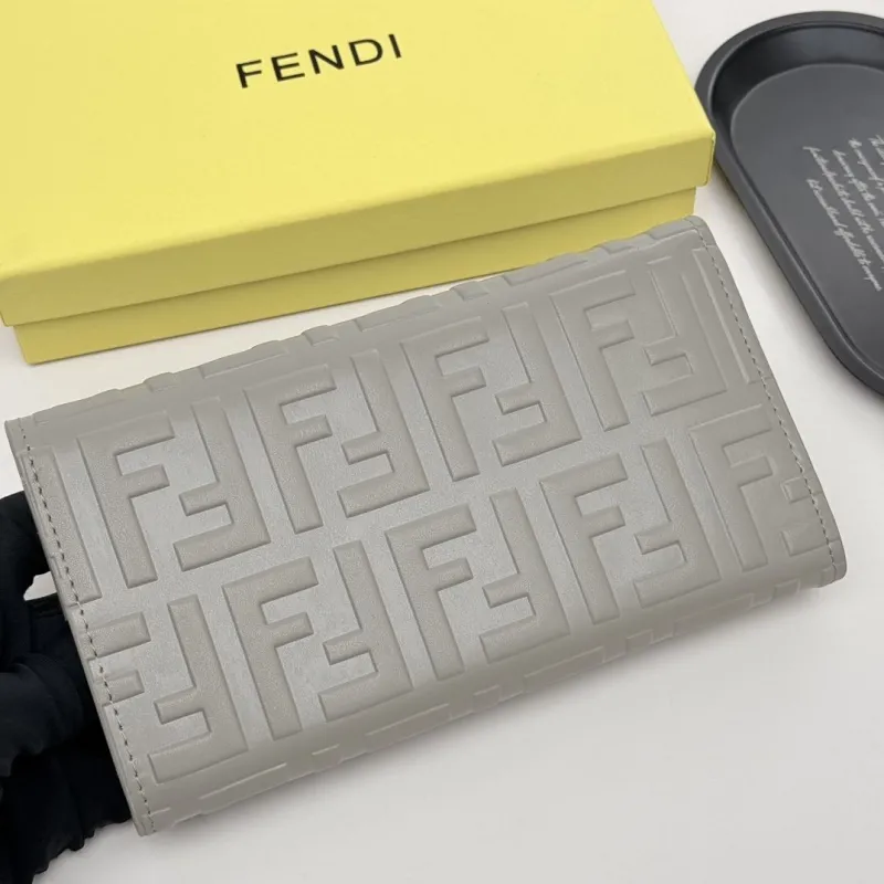 Fendi Gray Leather Long Wallet - Image 4