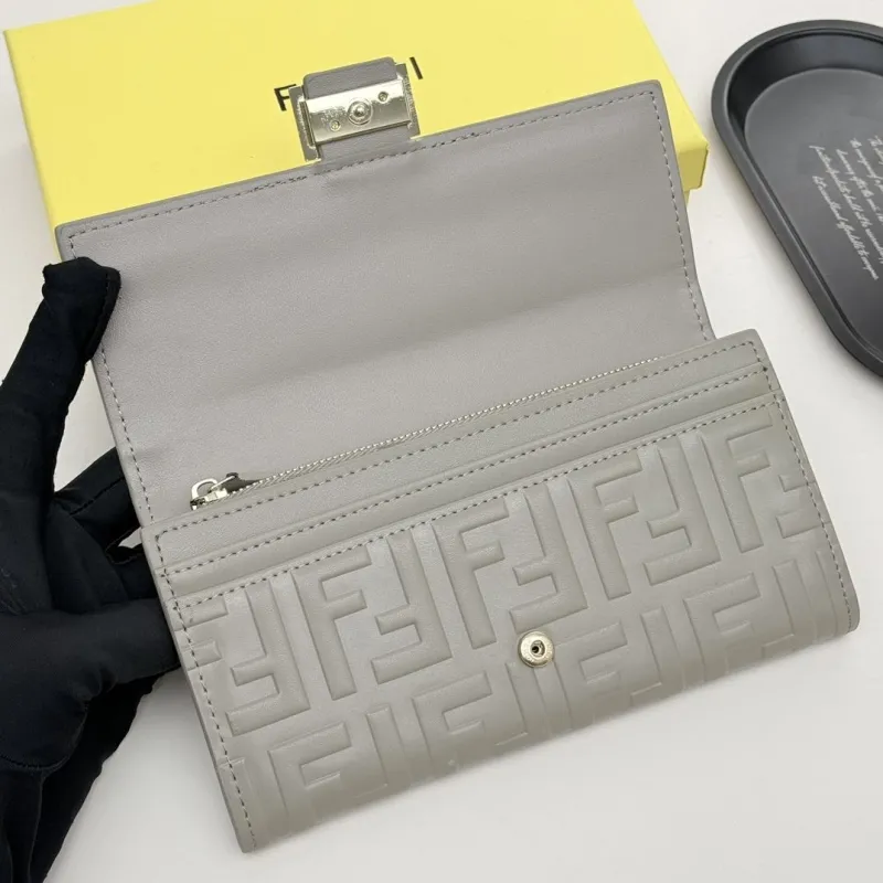 Fendi Gray Leather Long Wallet - Image 7