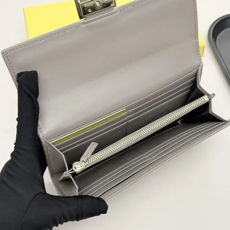 Fendi Gray Leather Long Wallet - Image 8