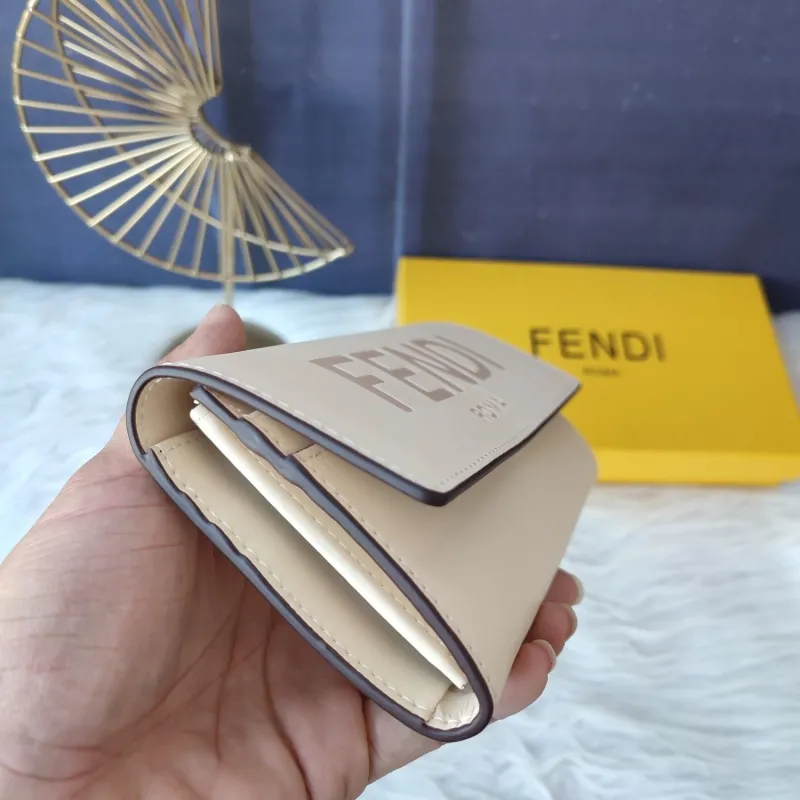 Fendi Roma Cream Leather Long Wallet - Image 4