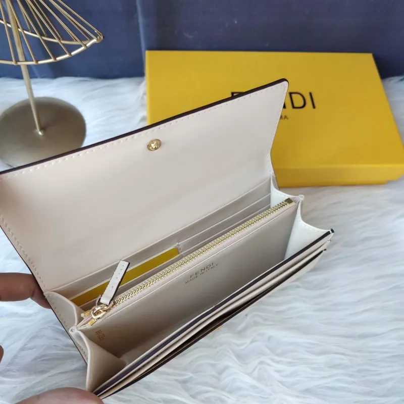 Fendi Roma Cream Leather Long Wallet - Image 6