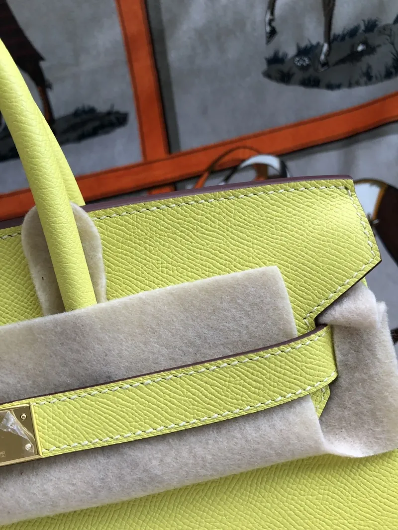 Hermes Yellow Birkin 21 Leather Handbag - Image 4