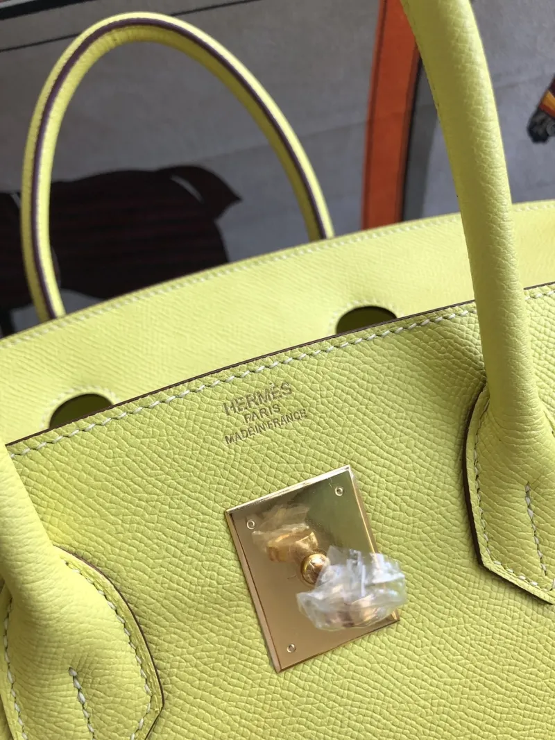 Hermes Yellow Birkin 21 Leather Handbag - Image 6