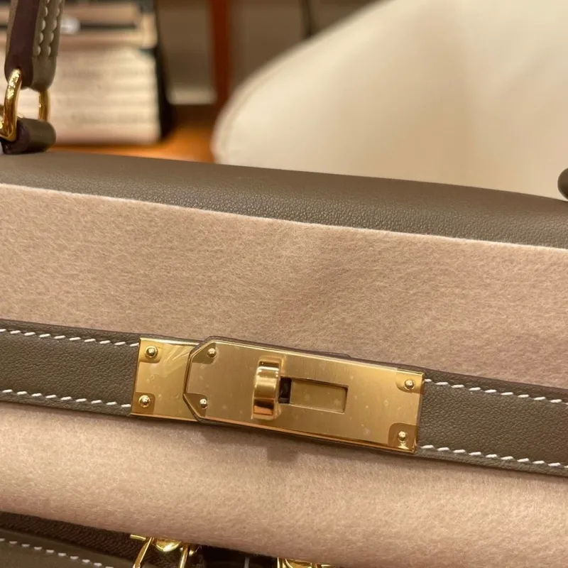 Hermes Taupe Leather Top Handle Kelly Handbag - Image 5