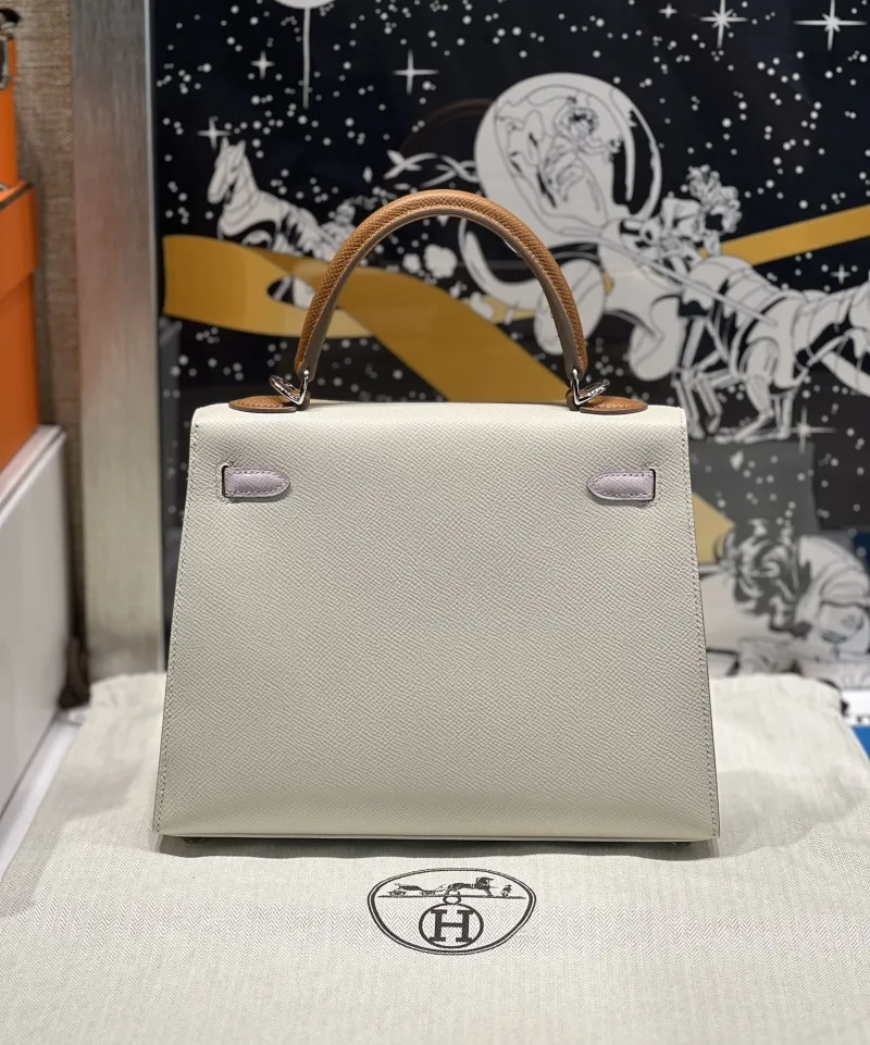 Hermes Cream Tan Lavender Leather Kelly Handbag - Image 4