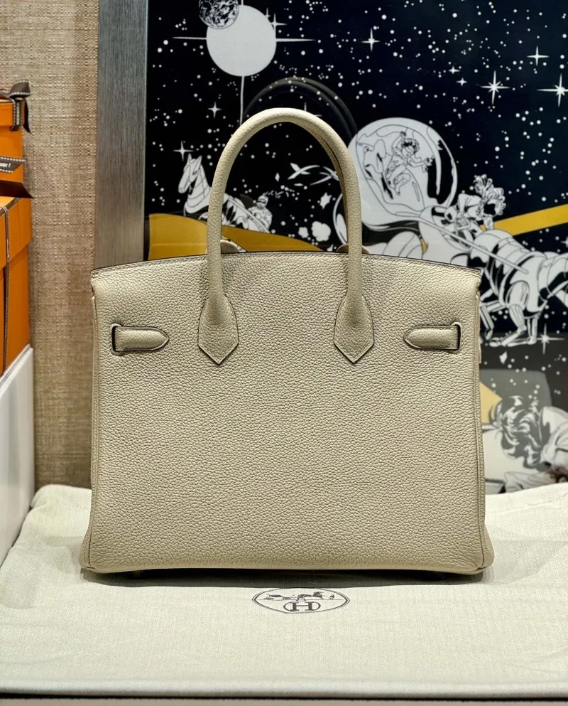 Alternative view of Hermes Beige Birkin Leather Handbag