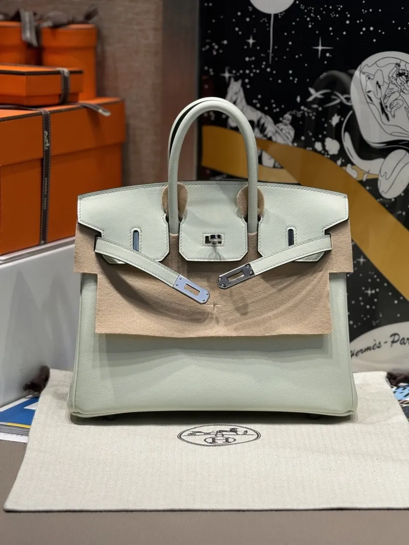 Hermes Birkin Light Green Leather Handbag - Image 3
