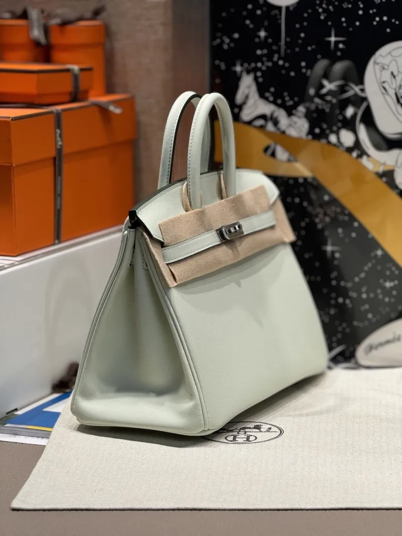 Hermes Birkin Light Green Leather Handbag - Image 4