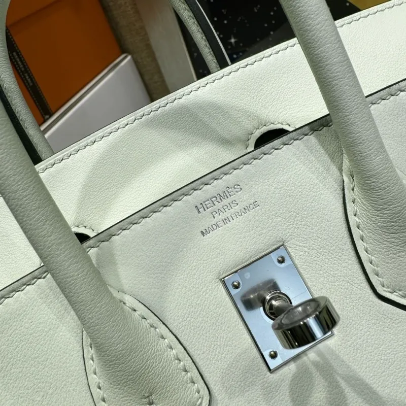 Hermes Birkin Light Green Leather Handbag - Image 6