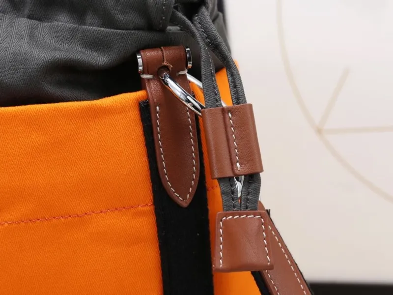 Hermes Orange Bucket Shoulder Bag - Image 5