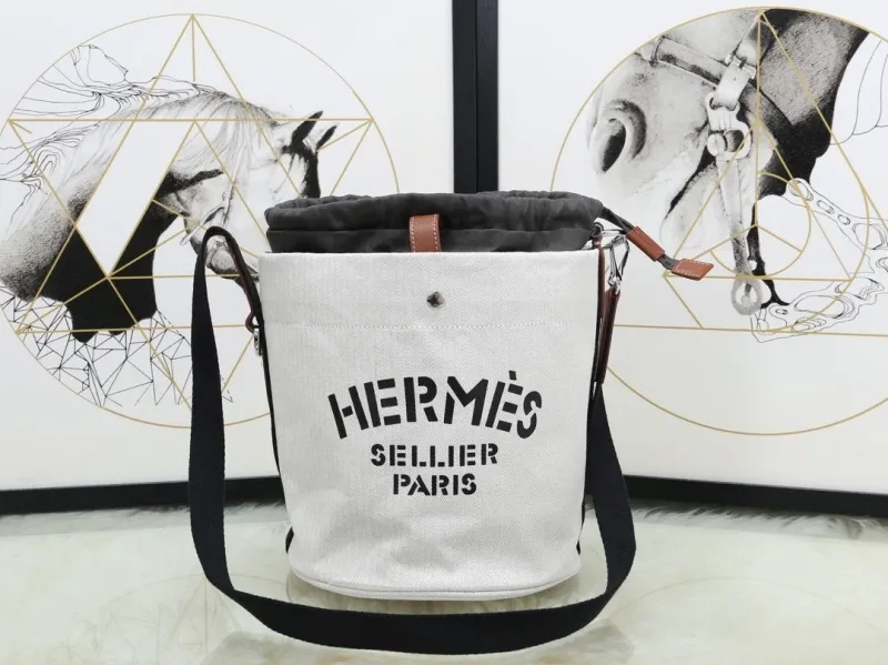 Alternative view of Hermes Bucket Bags-3