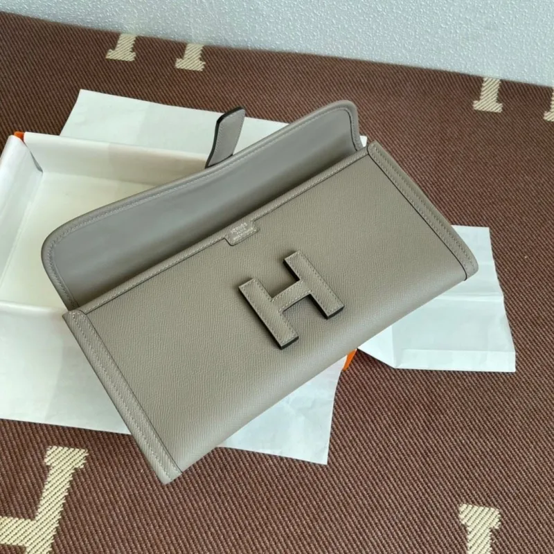 Hermes Gray Leather Clutch Bag - Image 9