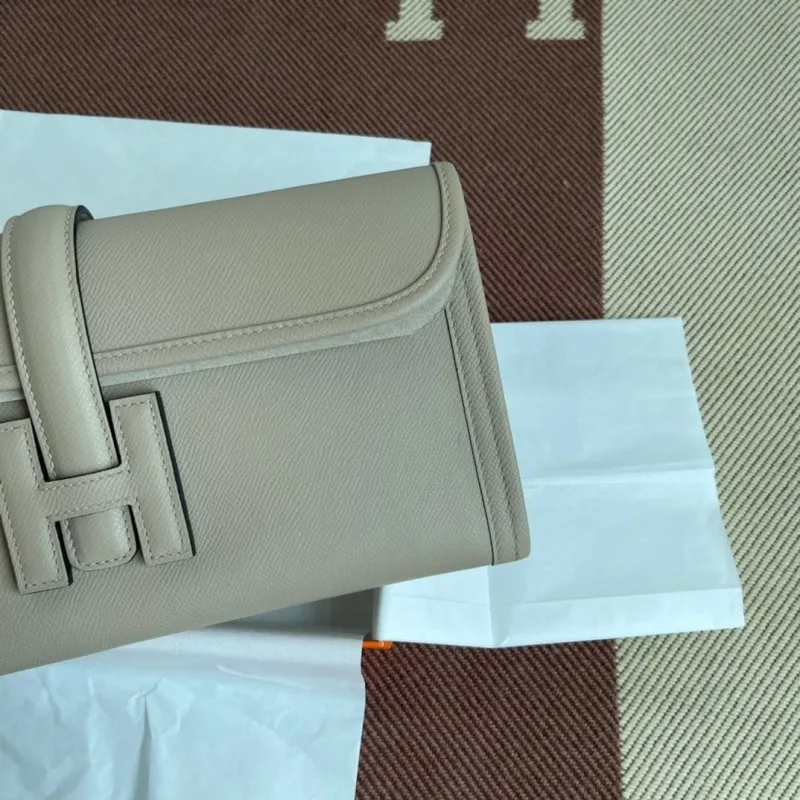 Alternative view of Hermes Clutch Bags-18