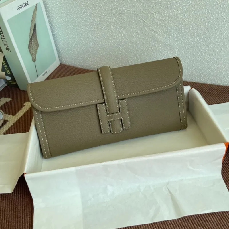 Hermes Clutch Bags-19