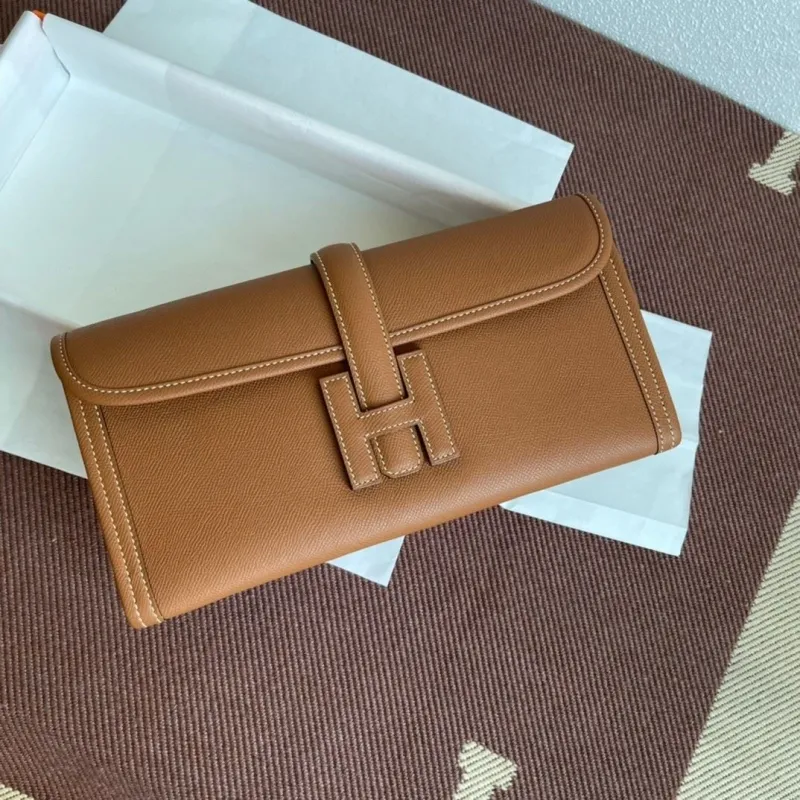 Alternative view of Hermes Clutch Bags-20