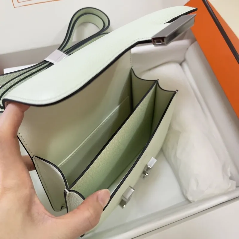 Hermes Constance 21 Mint Green Crossbody Bag - Image 8