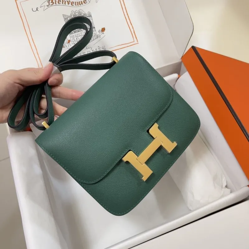 Hermes Constance 24 Green Leather Crossbody Bag - Image 3