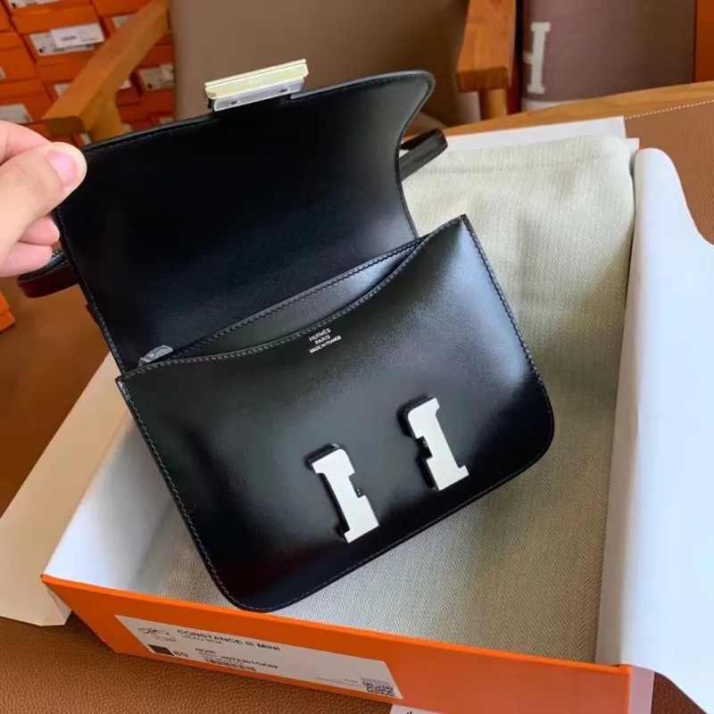 Hermes Constance Black Leather Shoulder Bag 132 - Image 8