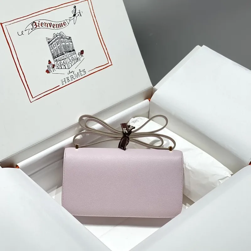 Hermes Constance 166 Light Pink Shoulder Bag - Image 4