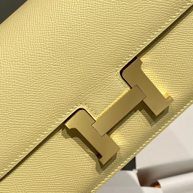 Hermes Pale Yellow Constance Shoulder Bag - Image 5