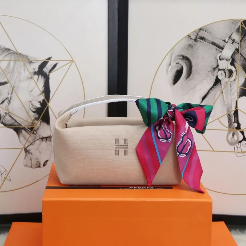 Hermes Cosmetic Bags-2