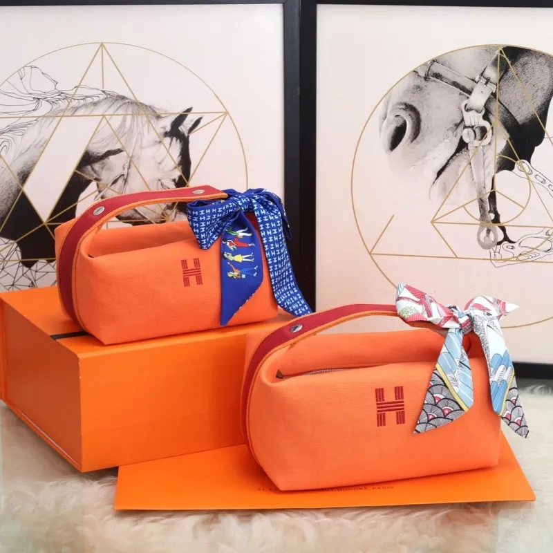 Hermes Cosmetic Bags-7
