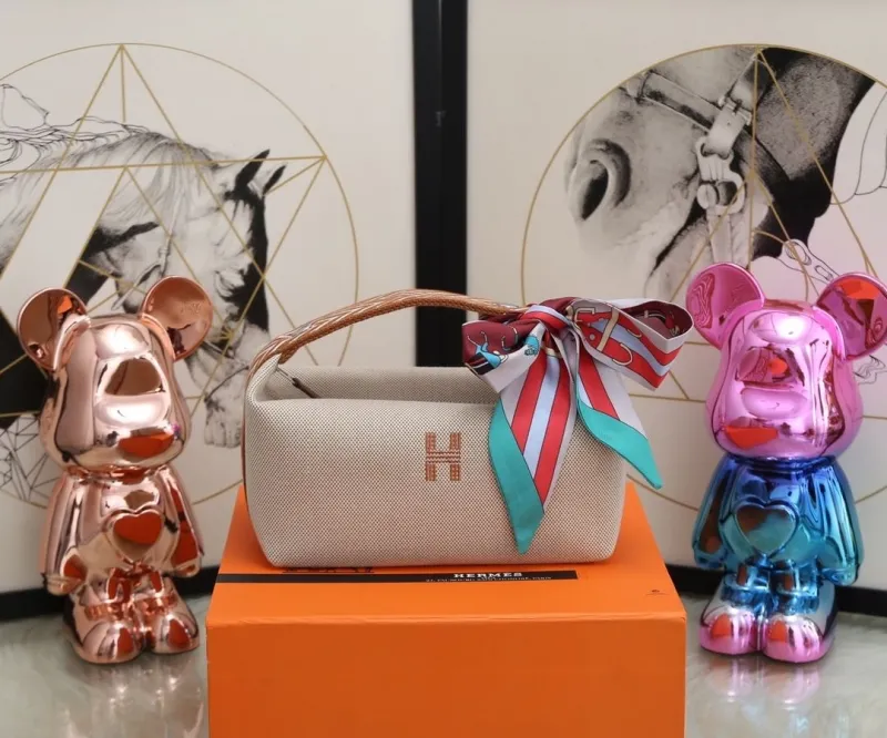 Alternative view of Hermes Cosmetic Bags-10