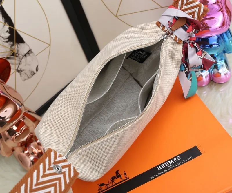 Hermes Cosmetic Bags-10 - Image 9