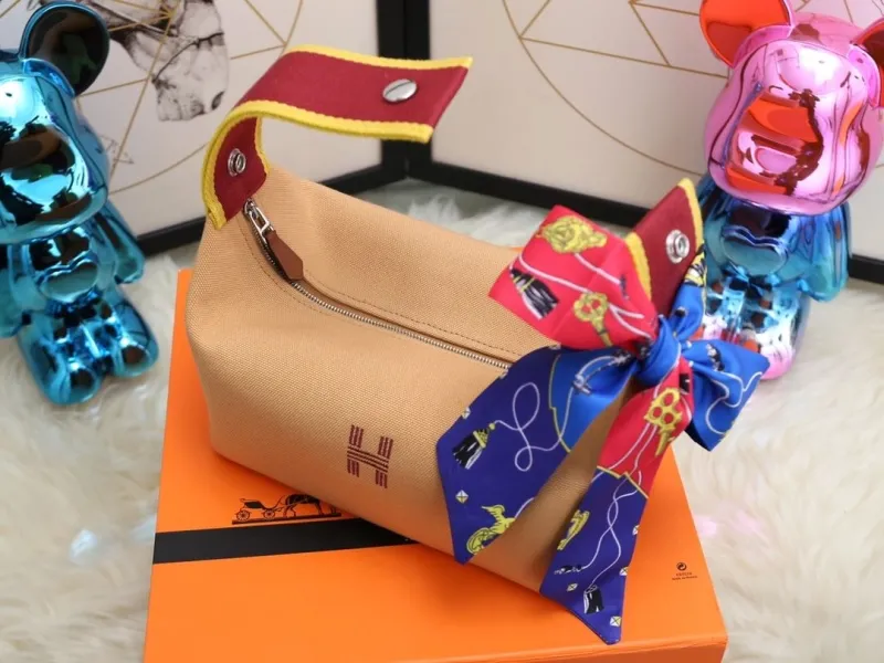 Hermes Cosmetic Bags-14 - Image 6