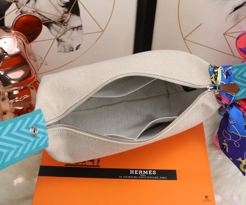 Hermes Beige Cosmetic Bag with Turquoise Handle - Image 9