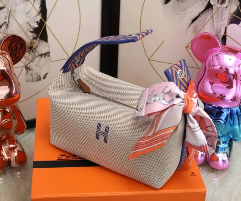 Hermes Beige Canvas Cosmetic Bag - Image 6