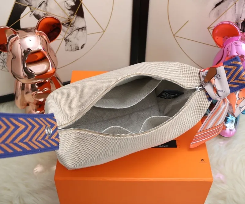 Hermes Beige Canvas Cosmetic Bag - Image 9